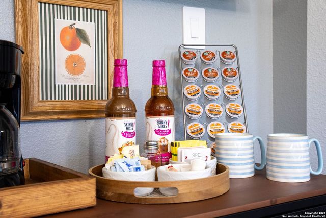 9811 Magnolia, San Antonio, TX 78251