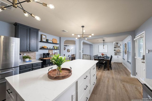 9811 Magnolia, San Antonio, TX 78251