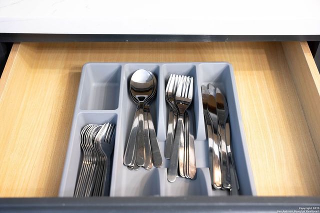 9811 Magnolia, San Antonio, TX 78251