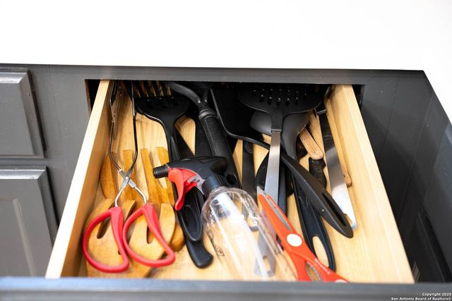 9811 Magnolia, San Antonio, TX 78251