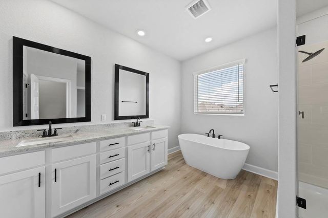 108 Nandina PATH, Bastrop, TX 78602