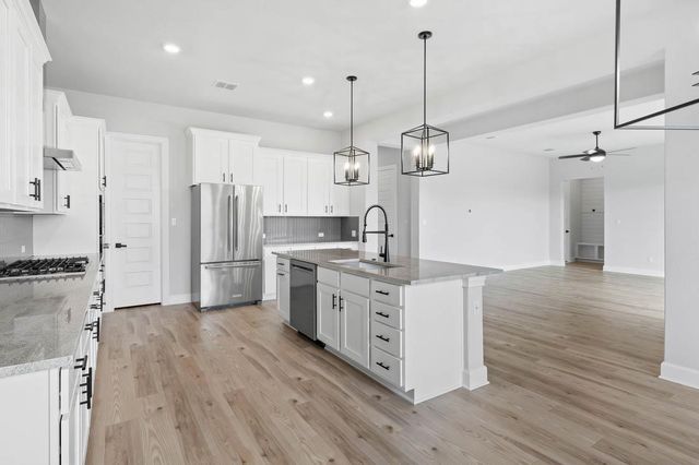 108 Nandina PATH, Bastrop, TX 78602