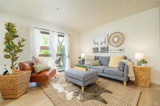 8201 Camino Colegio #17, Rohnert Park, CA 94928
