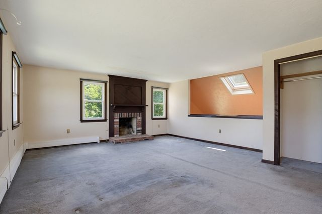22 Purgatory Road, Sutton, MA 01590