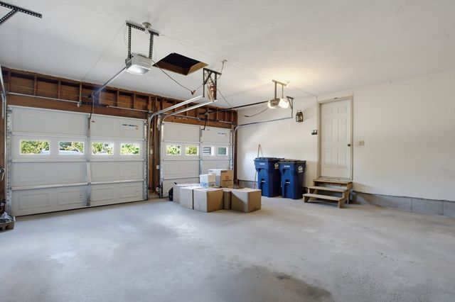 22 Purgatory Road, Sutton, MA 01590