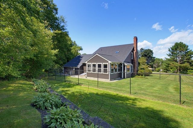22 Purgatory Road, Sutton, MA 01590