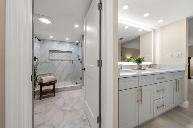 1621 GULF BOULEVARD 607, Clearwater Beach, FL 33767