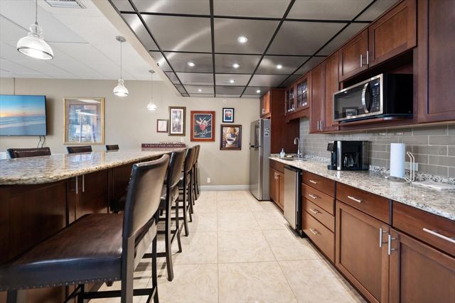 1621 GULF BOULEVARD 607, Clearwater Beach, FL 33767