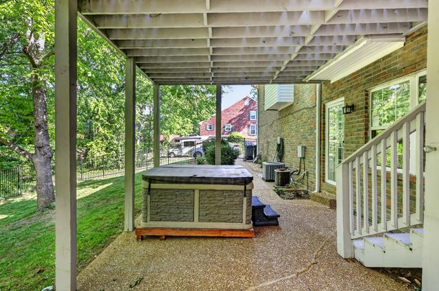 136 River Chase, Hendersonville, TN 37075