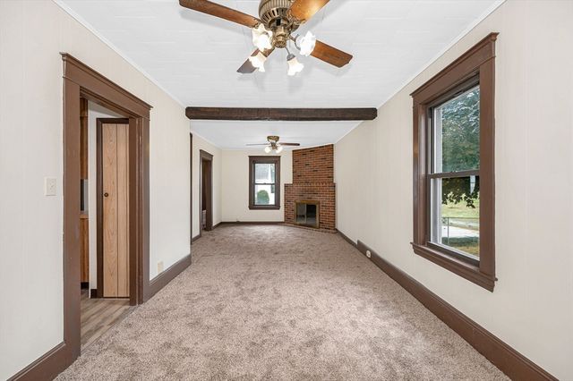 37 Beaudry St, Lowell, MA 01850