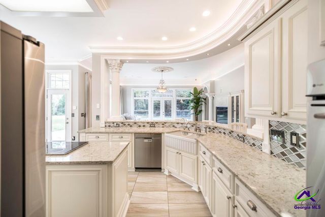 105 Orchard Ln, Centerville, GA 31028