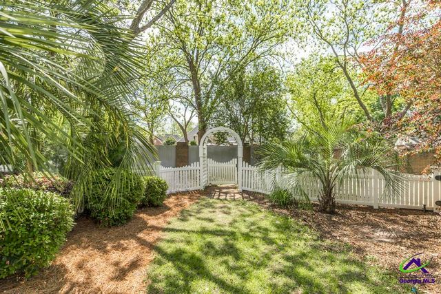 105 Orchard Ln, Centerville, GA 31028