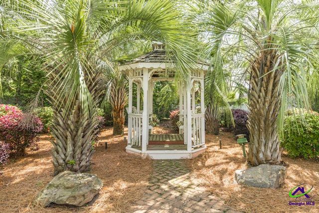 105 Orchard Ln, Centerville, GA 31028