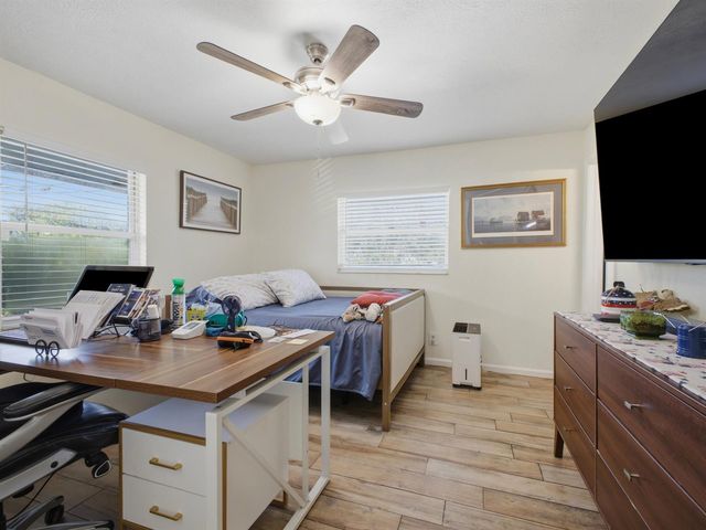 721 E Coast Avenue, Lantana, FL 33462
