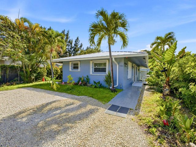 721 E Coast Avenue, Lantana, FL 33462