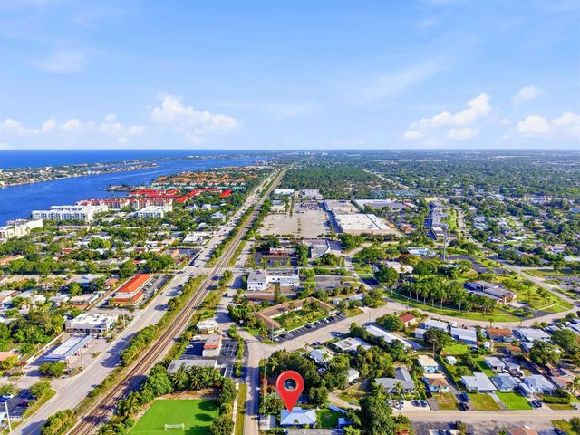 721 E Coast Avenue, Lantana, FL 33462