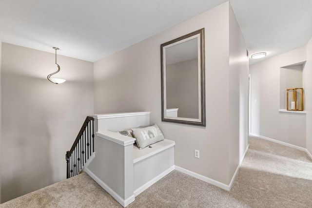 9113 Sunnyvale Drive, Chanhassen, MN 55317