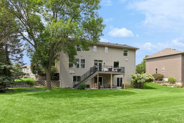 9113 Sunnyvale Drive, Chanhassen, MN 55317