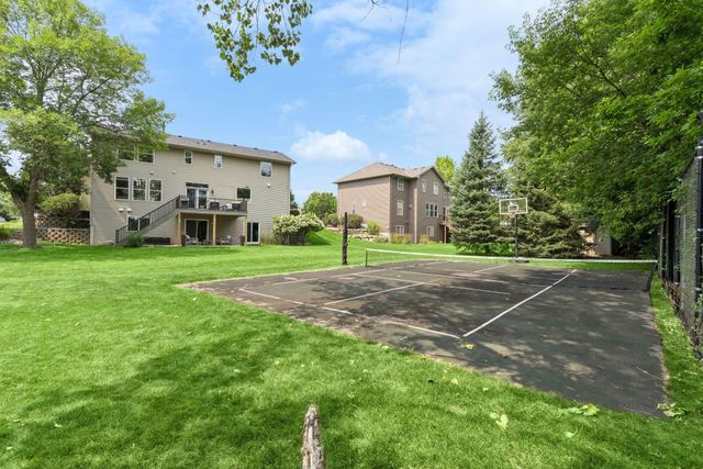 9113 Sunnyvale Drive, Chanhassen, MN 55317