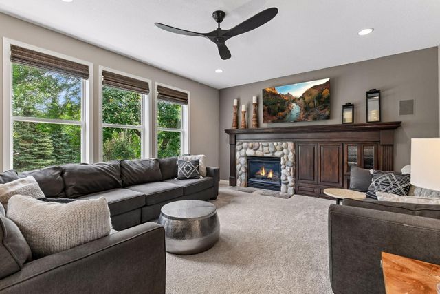9113 Sunnyvale Drive, Chanhassen, MN 55317