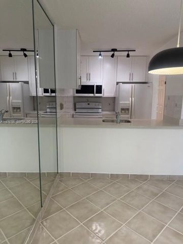 520 NE 38th St 1, Miami, FL 33137