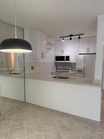 520 NE 38th St 1, Miami, FL 33137