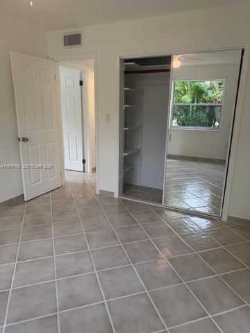 520 NE 38th St 1, Miami, FL 33137