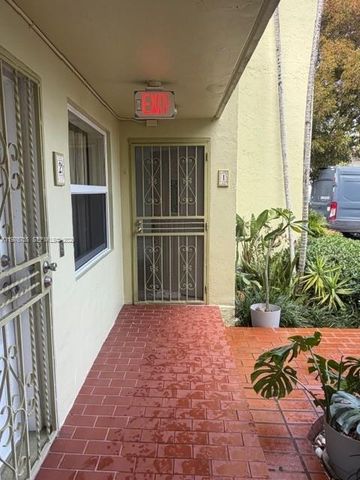 520 NE 38th St 1, Miami, FL 33137