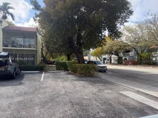 520 NE 38th St 1, Miami, FL 33137