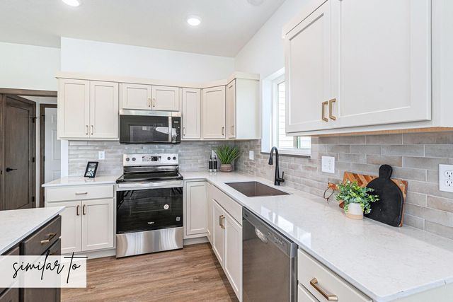 9204 W Counsel St Street, Sioux Falls, SD 57106