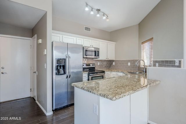 21829 N 40TH Place, Phoenix, AZ 85050