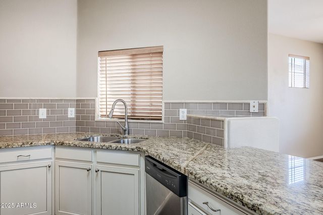 21829 N 40TH Place, Phoenix, AZ 85050