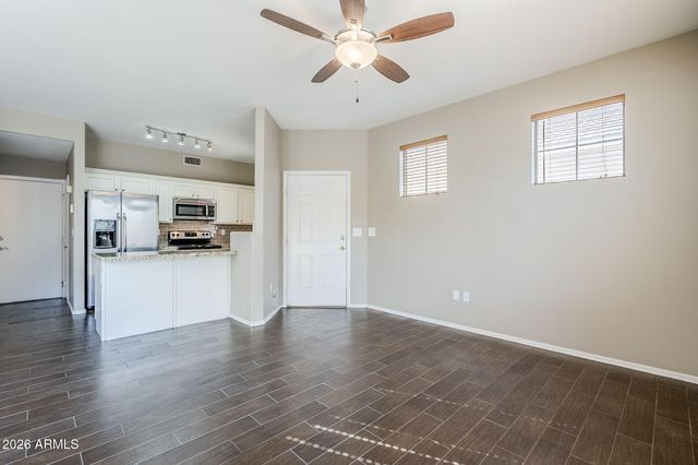 21829 N 40TH Place, Phoenix, AZ 85050