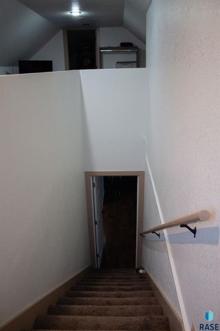 704 S Western Ave Avenue, Sioux Falls, SD 57104