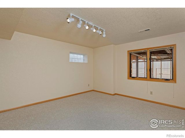 989 W 41st Street, Loveland, CO 80538
