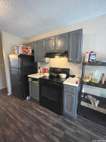 6811 Agua Calientes, San Antonio, TX 78239