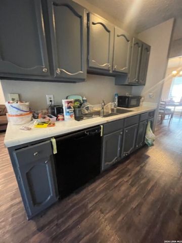 6811 Agua Calientes, San Antonio, TX 78239