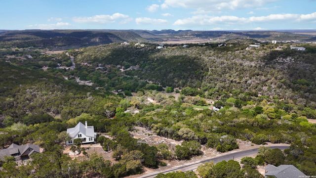 3980 SUMMIT HURST DR, New Braunfels, TX 78132