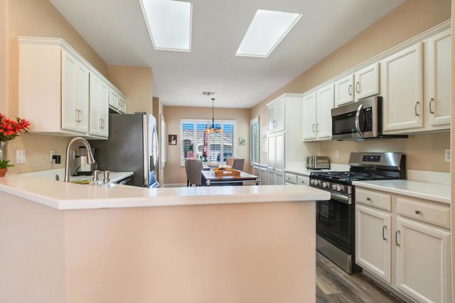 78663 Stansbury Court, Palm Desert, CA 92211