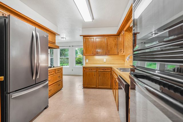 2918 Laurel Fork Drive, Kingwood, TX 77339