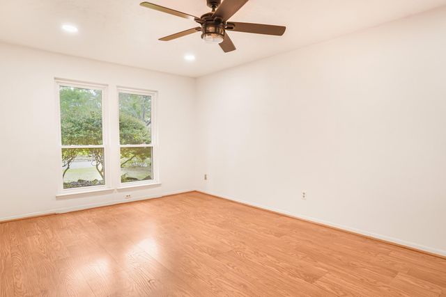 2918 Laurel Fork Drive, Kingwood, TX 77339