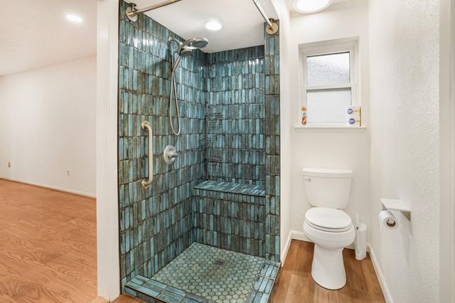 2918 Laurel Fork Drive, Kingwood, TX 77339