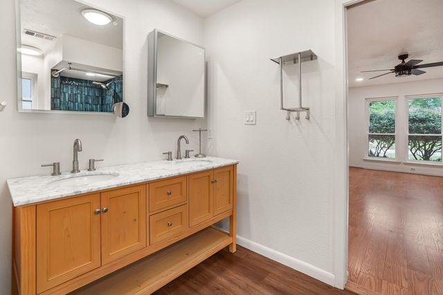 2918 Laurel Fork Drive, Kingwood, TX 77339