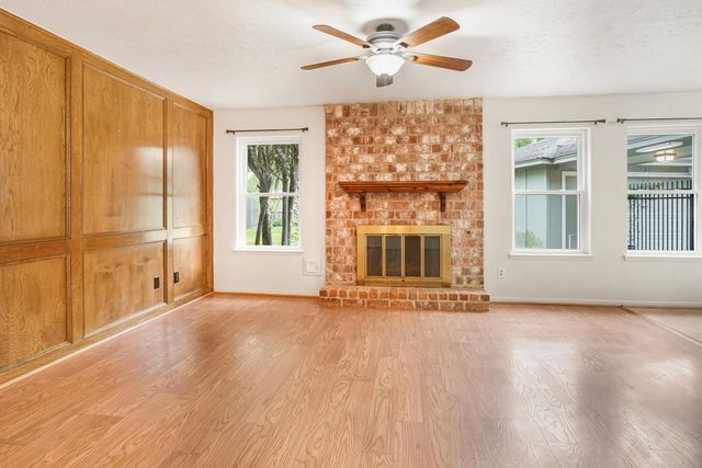 2918 Laurel Fork Drive, Kingwood, TX 77339