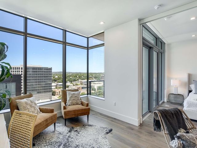 501 West Ave 2002, Austin, TX 78701