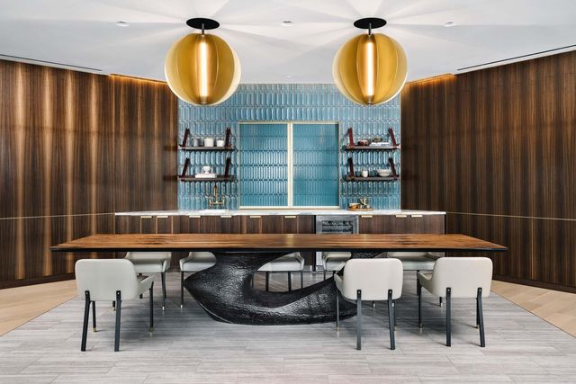 501 West Ave 2002, Austin, TX 78701