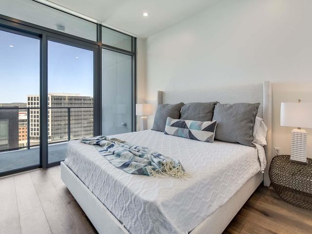 501 West Ave 2002, Austin, TX 78701