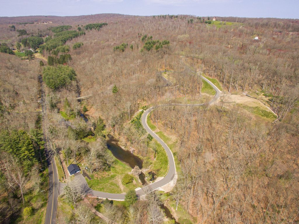 284 Nettleton Hollow Road Elyse Harney Real Estate