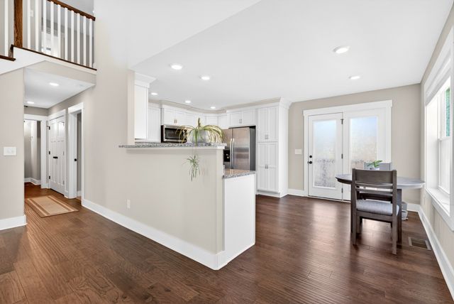 731 Hogan Rd, Clarksville, TN 37043