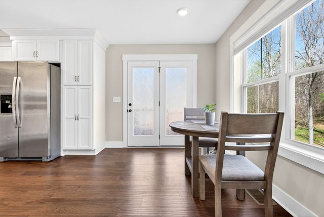 731 Hogan Rd, Clarksville, TN 37043